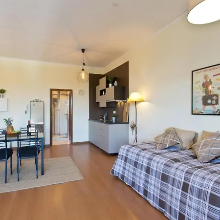 Host Wise - Cozy Sunny Flats - Ace Location Apartment Porto