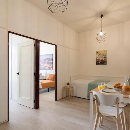 Appartement Host Wise - Cozy Sunny Flats - Ace Location Oporto
