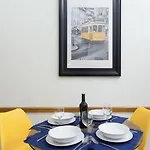 Host Wise - Cozy Sunny Flats - Ace Location