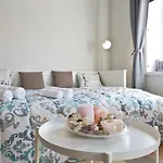 Host Wise - Cozy Sunny Flats - Ace Location 公寓