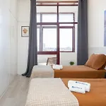 Host Wise - Cozy Sunny Flats - Ace Location *