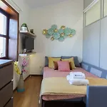 Host Wise - Cozy Sunny Flats - Ace Location 公寓