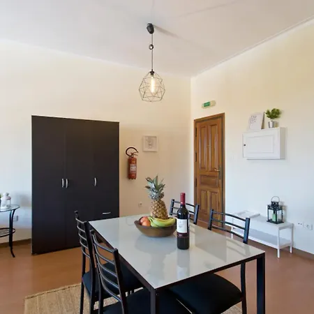 Host Wise - Cozy Sunny Flats - Ace Location Πόρτο