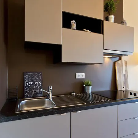 شقة Host Wise - Cozy Sunny Flats - Ace Location *