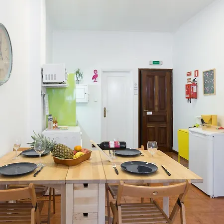 شقة Host Wise - Cozy Sunny Flats - Ace Location *