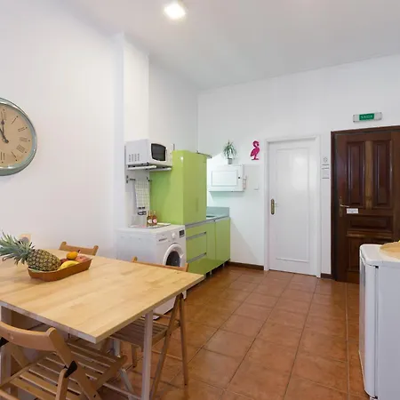 Host Wise - Cozy Sunny Flats - Ace Location شقة *