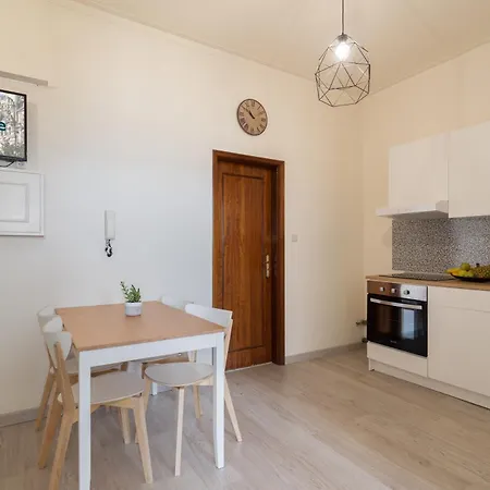 Host Wise - Cozy Sunny Flats - Ace Location Apartman Porto