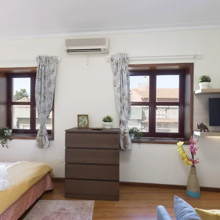 Διαμέρισμα Host Wise - Cozy Sunny Flats - Ace Location
