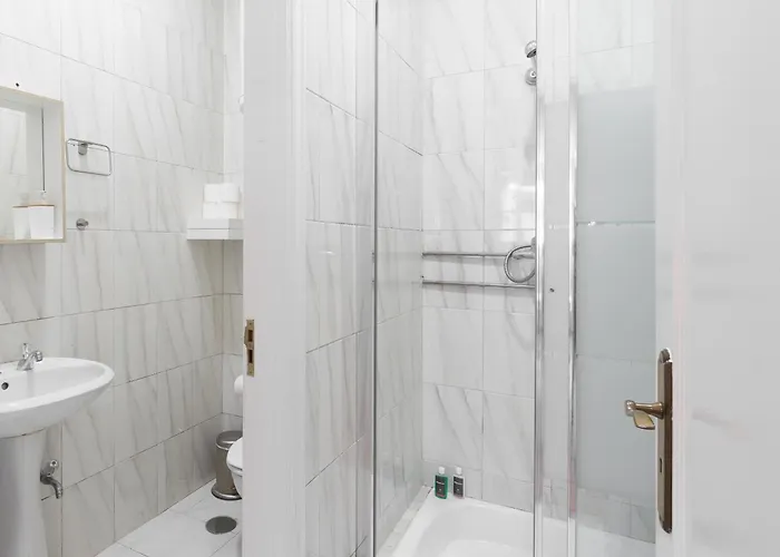 Host Wise - Cozy Sunny Flats - Ace Location Πόρτο