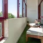 Host Wise - Cozy Sunny Flats - Ace Location Daire Porto