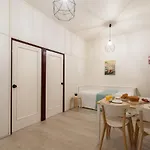 Host Wise - Cozy Sunny Flats - Ace Location * Porto