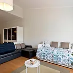 Host Wise - Cozy Sunny Flats - Ace Location Daire *