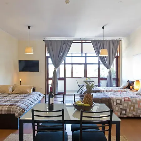 Apartamento Host Wise - Cozy Sunny Flats - Ace Location