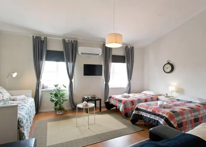 Host Wise - Cozy Sunny Flats - Ace Location *